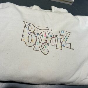 WHITE BRATZ HOODIE